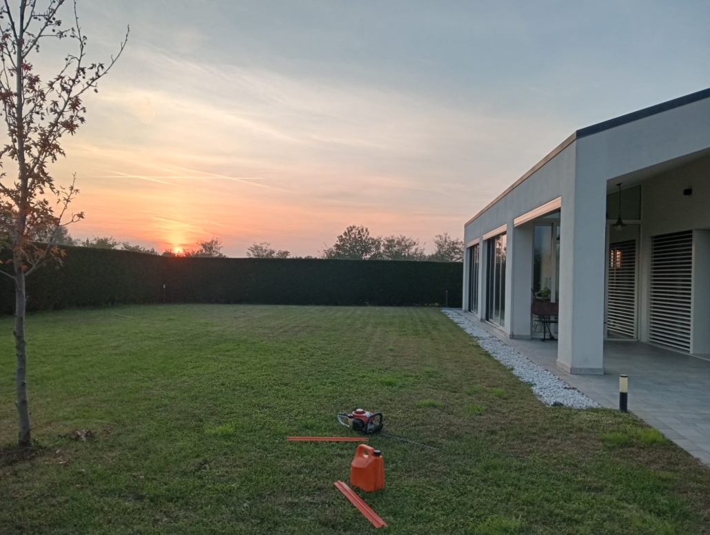 Sfalcio erba professionale in provincia di Venezia e Padova